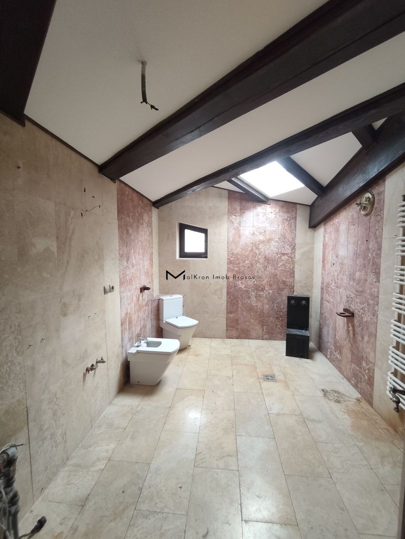 Proprietate amplă cu două case și teren generos, Brașov – str. Cariere - Poză 8