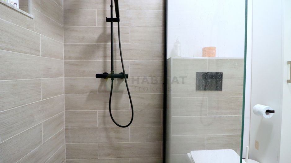 Renovat, incalzire in pardoseala, zona linistita, - Poză 11