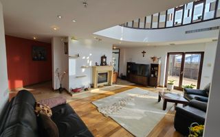 ​Vilă de Lux Unică în Ploiești | 690 mp Utili | Piscină Interioară - Poză 18