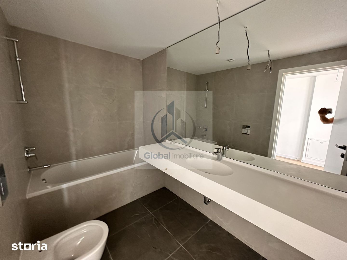 Apartamnet 3 camere / One High District / 85 mp + 34 mp balcon, et 10 - Poză 10