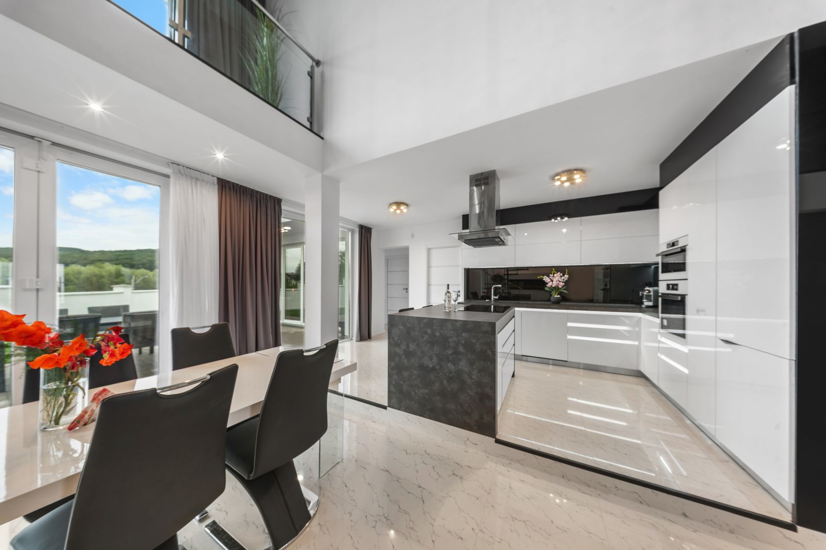 Vilă exclusivistă cu arhitectură și mobilier de designer I Livezeni - Poză 2