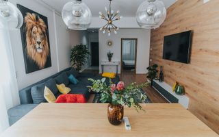 3 camere, ultracentral, Oradea. 205 000 E + TVA. Comision 0 - Poză 6