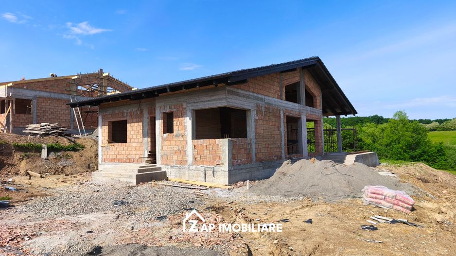 Casă Premium, 1 nivel,  4 camere, 700 mp teren, design modern, Livezeni - Poză 1