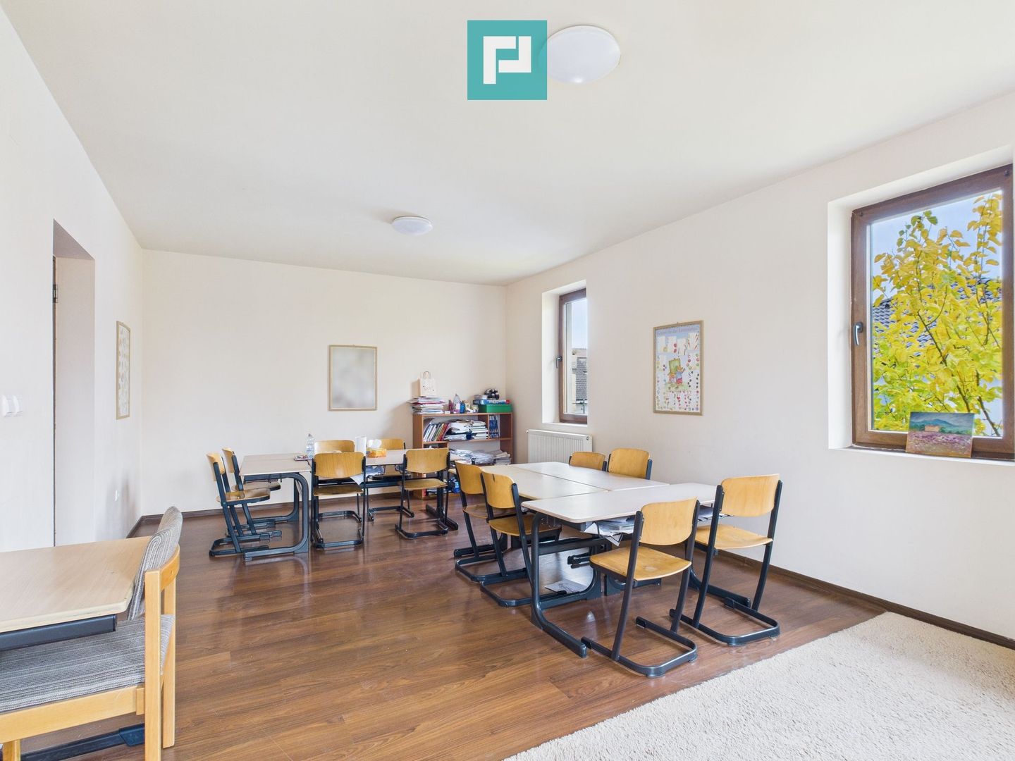 Casă  spațioasă cu 5 camere, Aradului - Poză 25