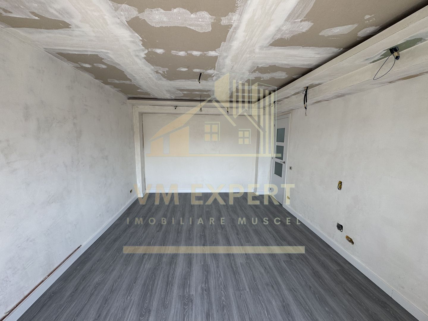 APARTAMENT 2 CAMERE CAMPULUNG, ETAJ 4, CARTIER VISOI - Poză 24