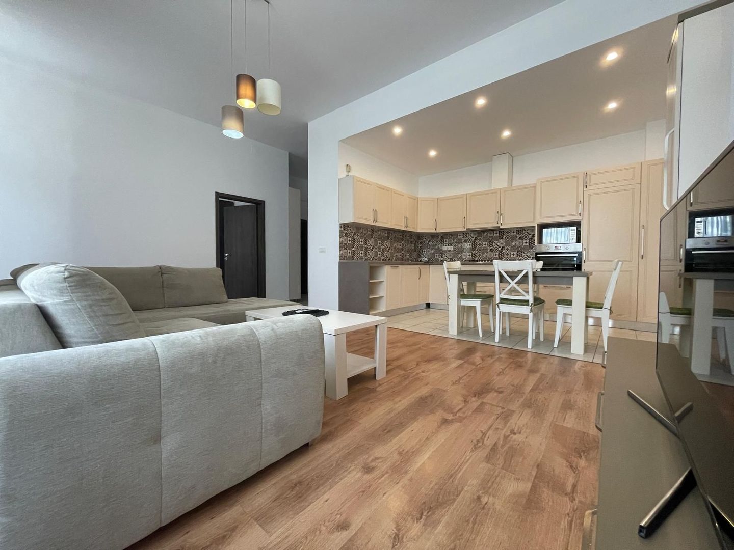 Soarelui-Uranus Plaza | 2 Camere-65 mp | Etaj 1 | Parcare subterana - Poză 4