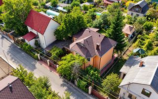 CASĂ CU PISCINĂ, SAUNĂ ȘI VEDERE PANORAMICĂ – TOHATIN - Poză 1