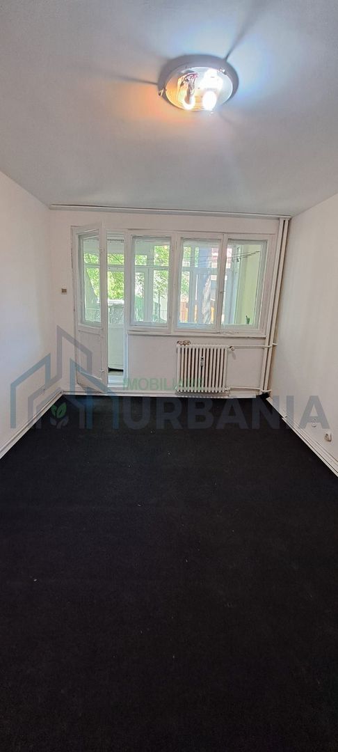 Apartament cu 2 camere de vânzare în Tătărași, lângă Pța Chirilă - Poză 1