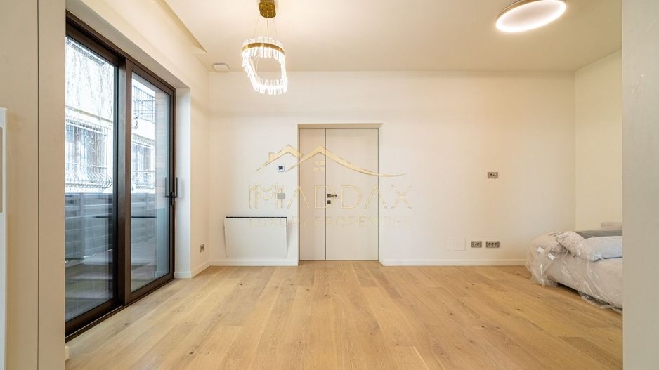 Vila Unica Noua cu 8 camere *300mp* /fotovoltaice si pompa cladura// Dorobanti - Poză 7