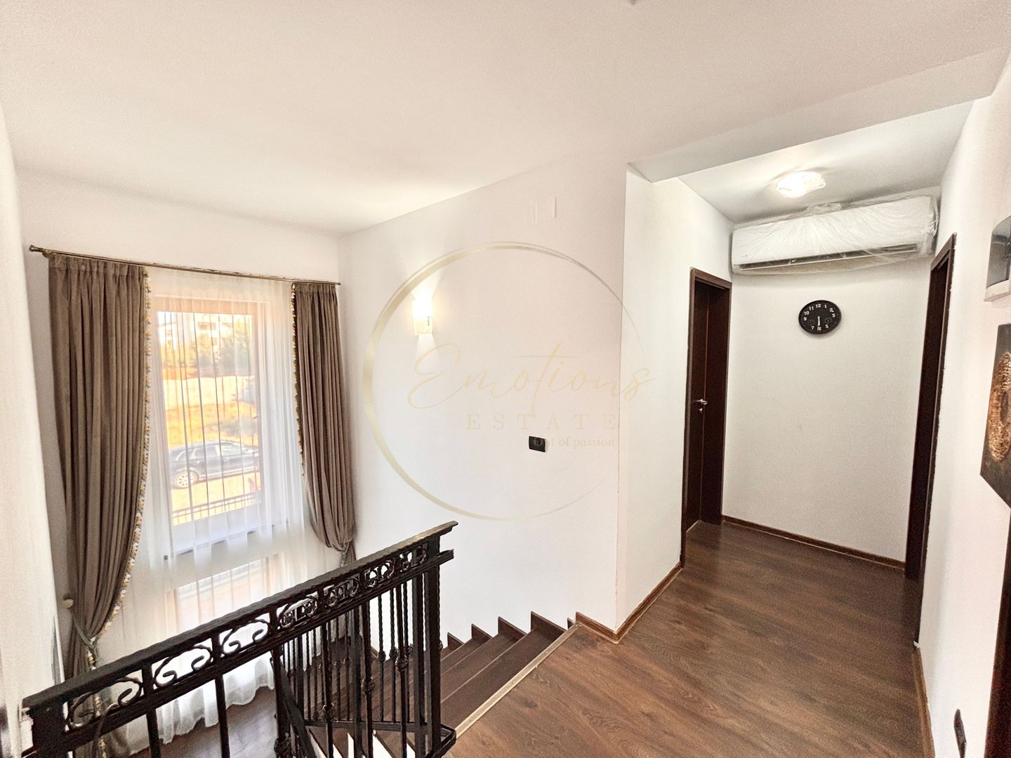 1/2 Duplex - Giroc - zona Planetelor - 4 camere | Poarta electrica - Poză 19