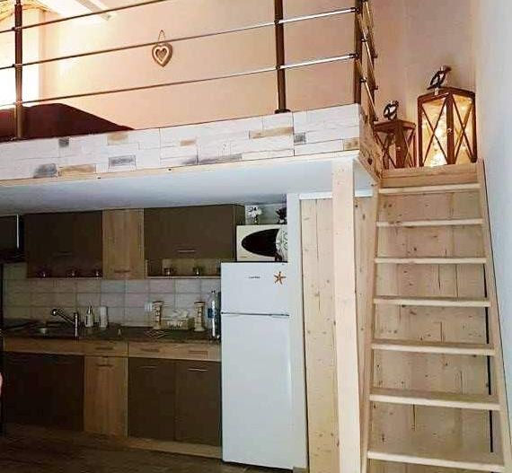 Studio renovat mobilat si utilat,Brasov,centrul istoric - Poză 2