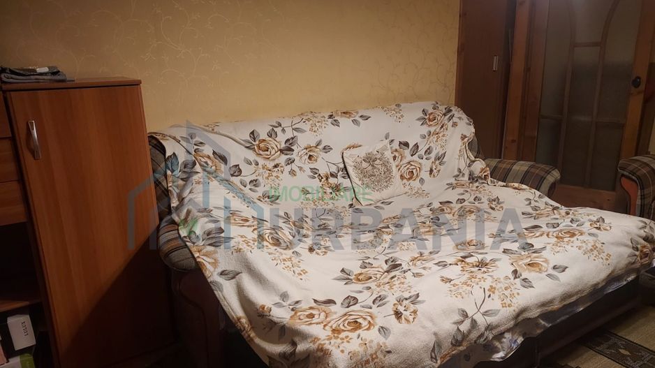 Primesc in gazda o fata - Poză 1