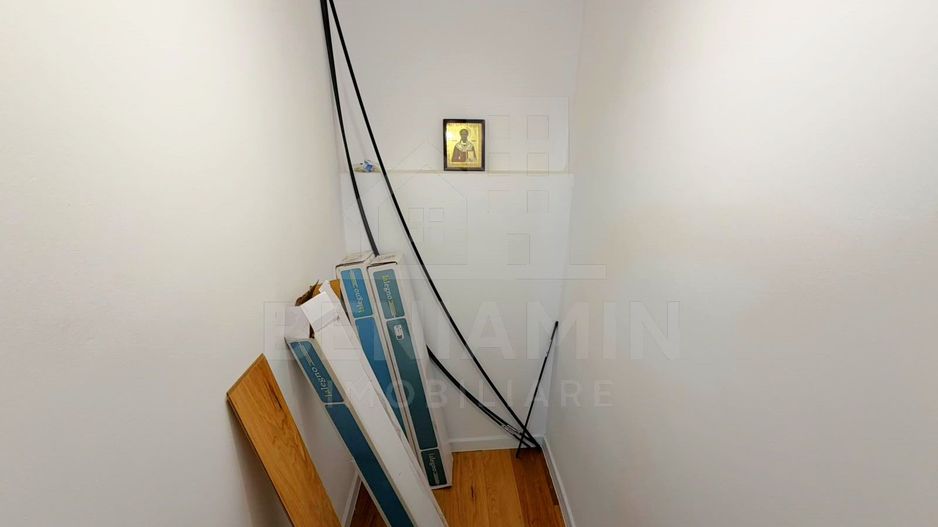 Casa renovata complet in Schei - Brasov cu Terasa Panoramica - Poză 10