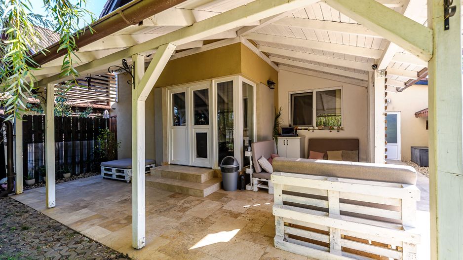 Casă de vânzare – Via Carmina, Vladimirescu -zonă rezidențială premium - Poză 11