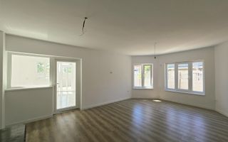 Casa individuala- 6 camere - 4 bai- 3 dressinguri-100m de autobuz - Poză 4