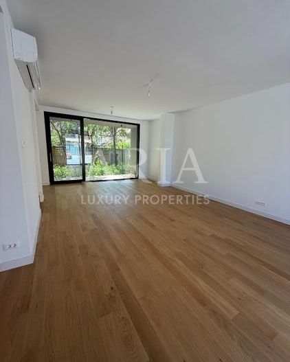 VILA MODERNA IN COMPLEX PRIVAT - Poză 4