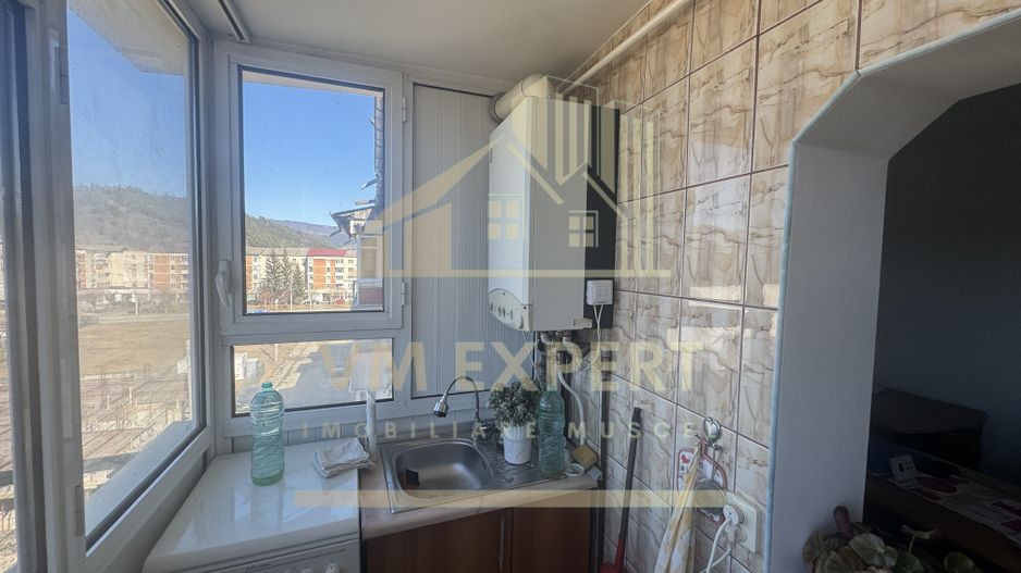APARTAMENT 3 CAMERE ETAJ 4 GRUI CAMPULUNG - Poză 30