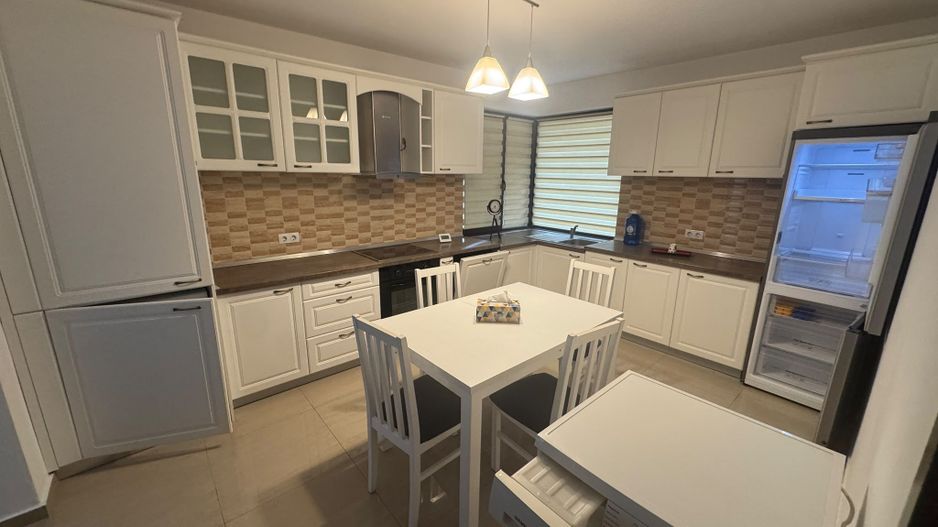Casă 4 camere de inchiriat, carport, curte 180 mp - C. Arhitectilor - Poză 7