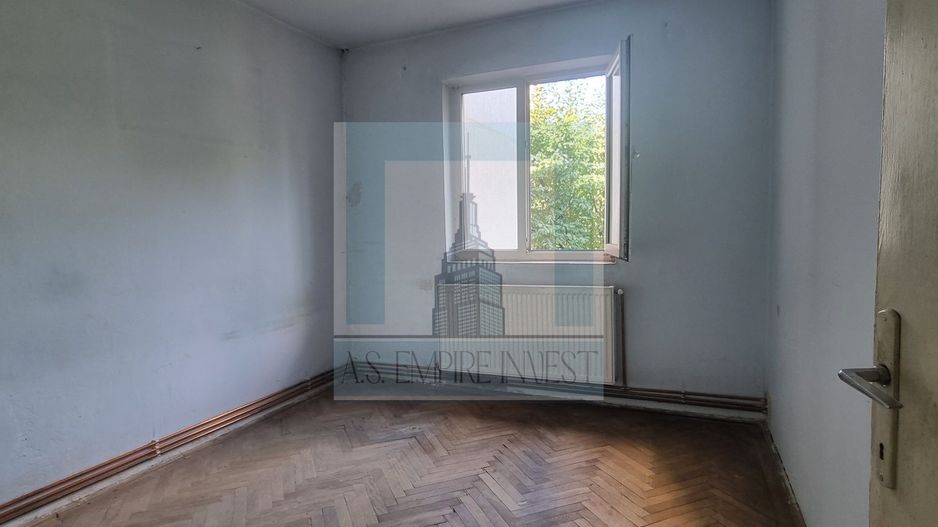 Apartament 3 camere semidecomandat ,etaj 1 - zona Vlahuta. - Poză 4