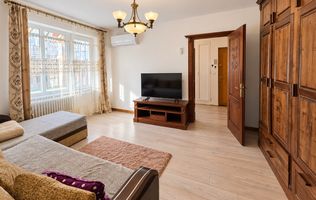 Apartament 2 camere, 53 mp utili, mobilat, utilat, etaj 3, Centru