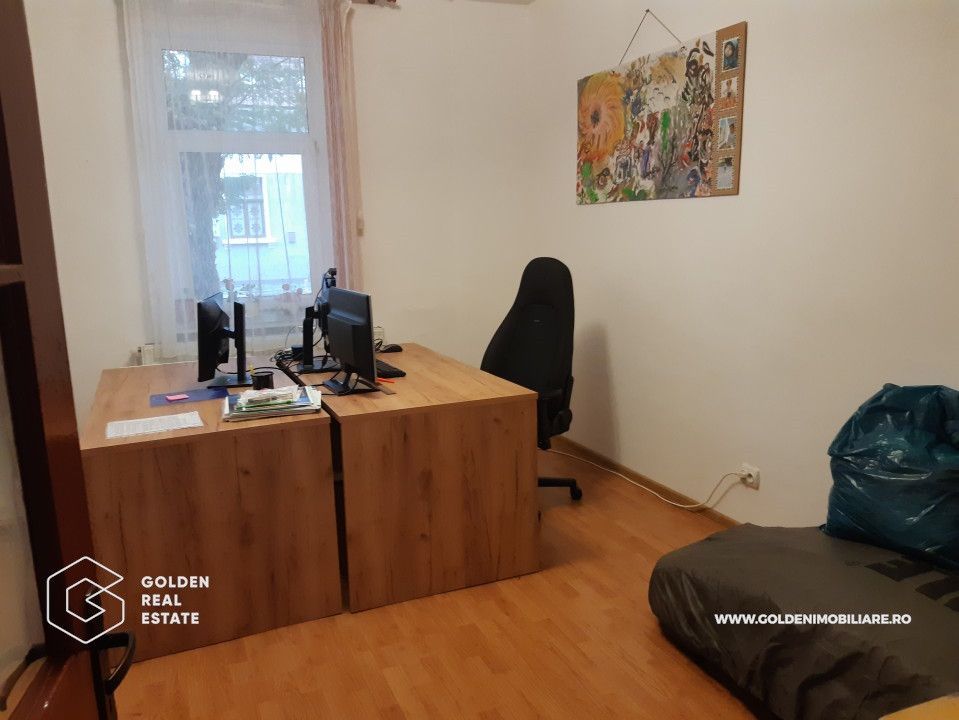 Casa mare, cu 4 apartamente a cate 1, 2, 3 și 4 camere fiecare - Poză 32