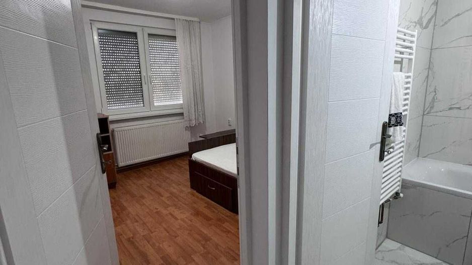 BRASADAS vinde ap 2 cam etaj 3/4 in Carpati 1. - Poză 4