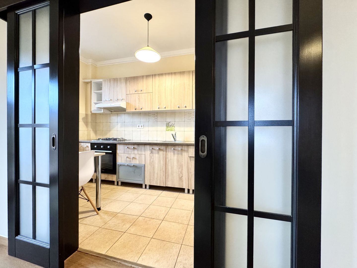 Spațiu, lumină și liniște – 2 Camere în zona Ronat - Poză 14