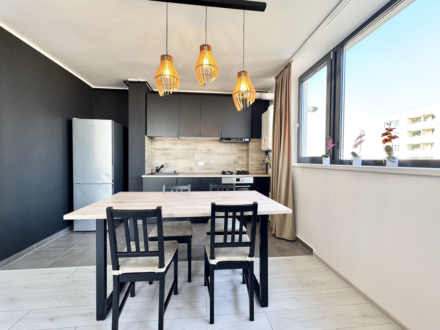 Apartament luminos cu 2 camere, balcon – zona Vox - Poză 11