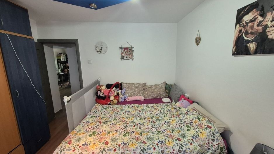 Ap decomandat 4 camere , 2 bai si 2 balcoane-zona Colentina bloc 1986 - Poză 12