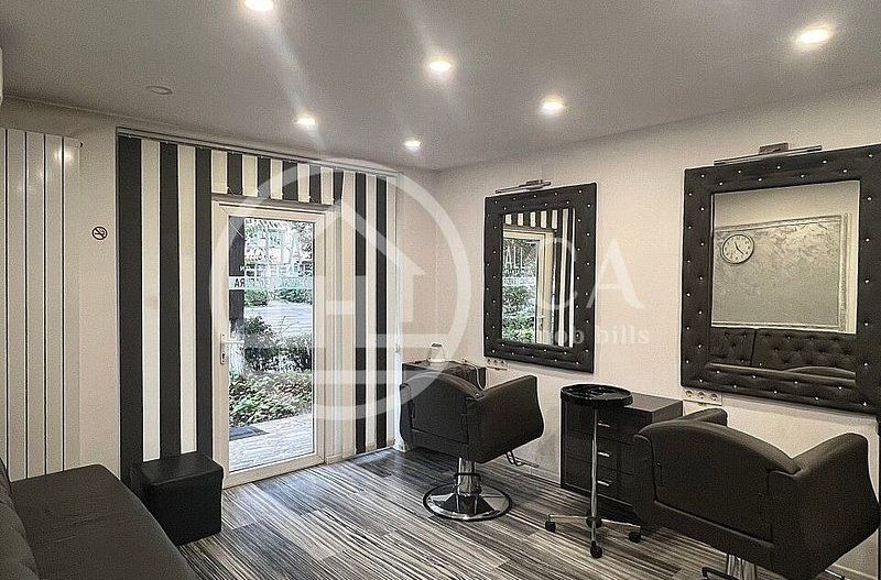 Spatiu comercial cu afacere la cheie de vanzare in Rogerius, Oradea - Poză 1