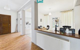 Vilă cu 8 camere în Săcălaz, zonă Centrală - Poză 9