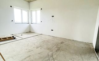 Casǎ de vânzare 7 camere P+E Sânmartin - Poză 7