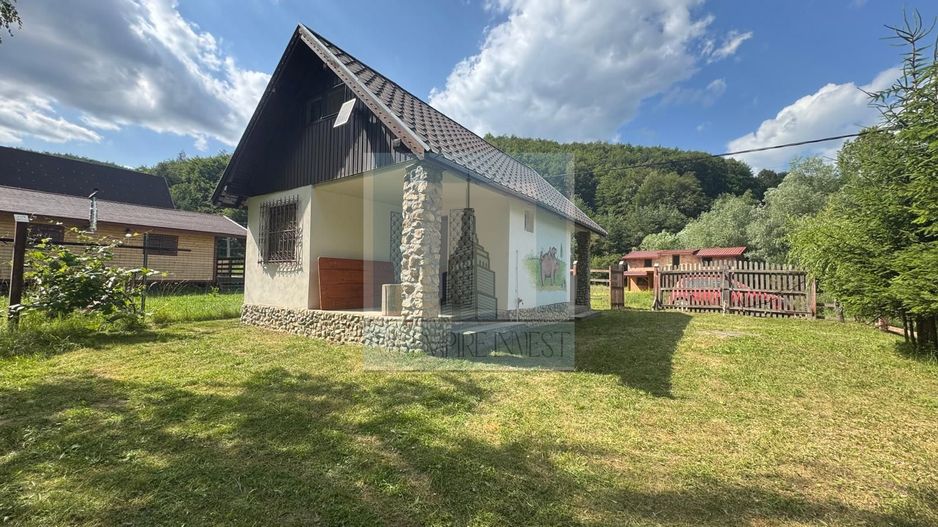 Casa de vacanta - zona Valea Bozom - Apata jud.Brasov - Poză 2