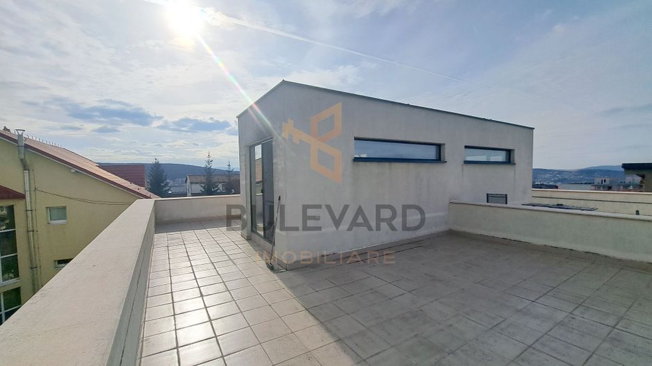 Casa tip dulplex 120 mp + 80 mp terase + garaj, zona Liceu Waldorf - Poză 5