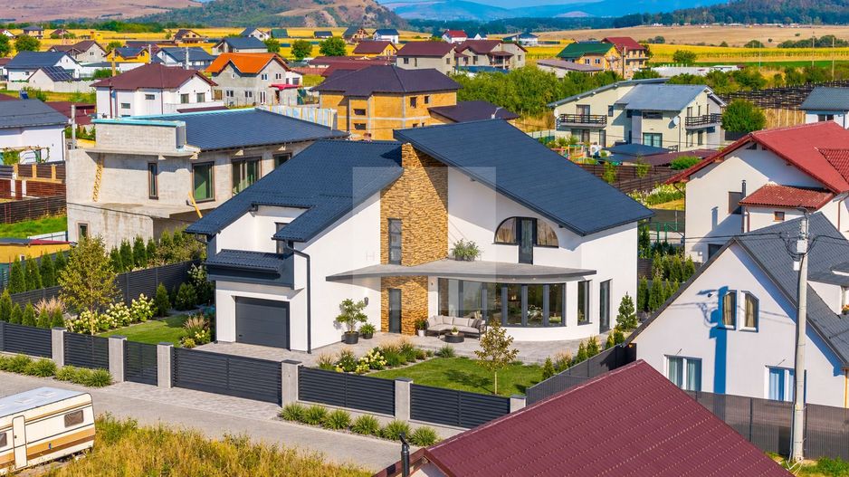 0Comision | Casă P+E | 188 mp | Teren 400 mp | Sanpetru–Bod - Poză 4