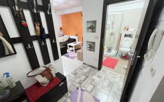 Apartament 1 camera etaj 2 loc Giroc CENTRALA loc de parcare - Poză 1