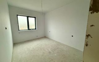 Duplex cu perete dublu cu toate utilitatile | Sanandrei - Poză 4