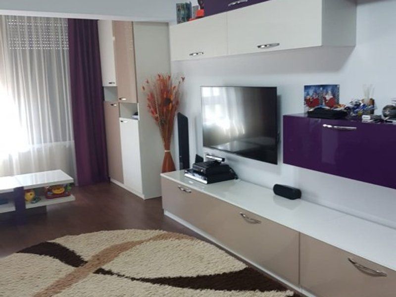 Apartament cu doua camere, mobilat si utilat - Str Tecuci, T-uri - Poză 1