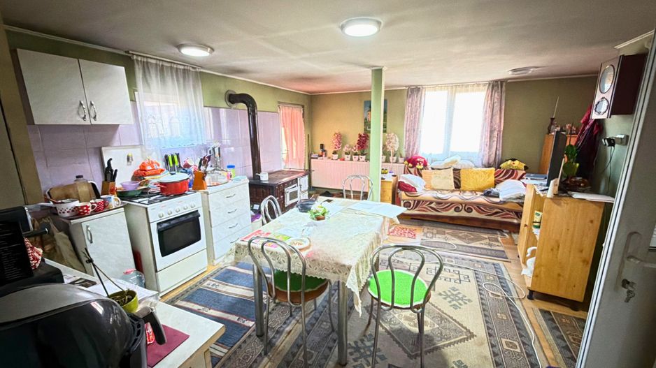 Casă 4 camere 94 mp + teren 1.527 mp Pachia jud. Covasna - Poză 5