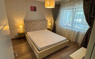 3 camere Tătărași • 74 mp • bloc 2017 • parcare • 220000 € - Poză 5