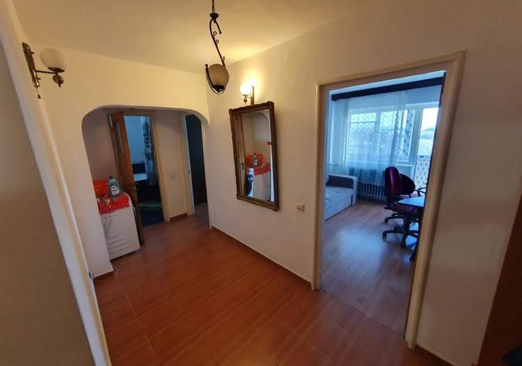 Apartament decomandat 4 camere, 2 bai, 2 balcoane + boxa  Pantelimon - Poză 11