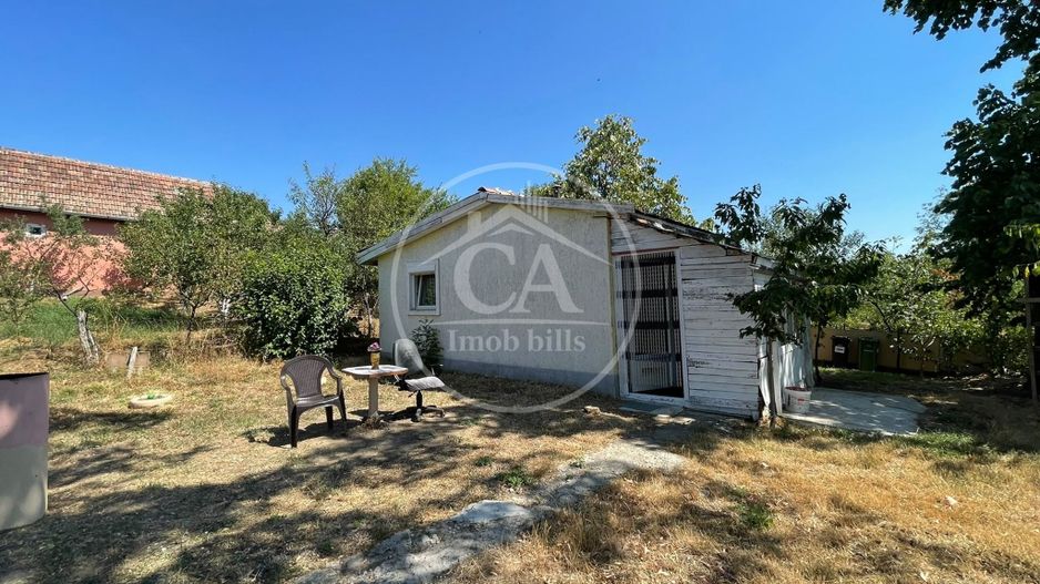 Casa de vanzare cu 2 camere in zona Sintelec, Bihor. - Poză 9