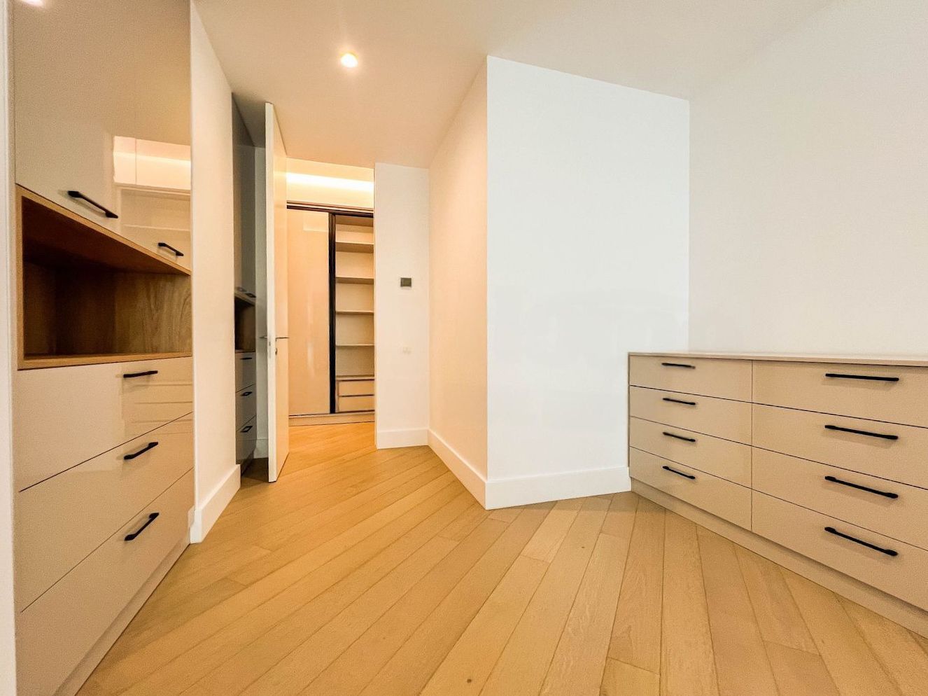 Chirie I Penthouse 4 camere I Iancu Nicolae I Bloc Luxury I 2 Parcari - Poză 12