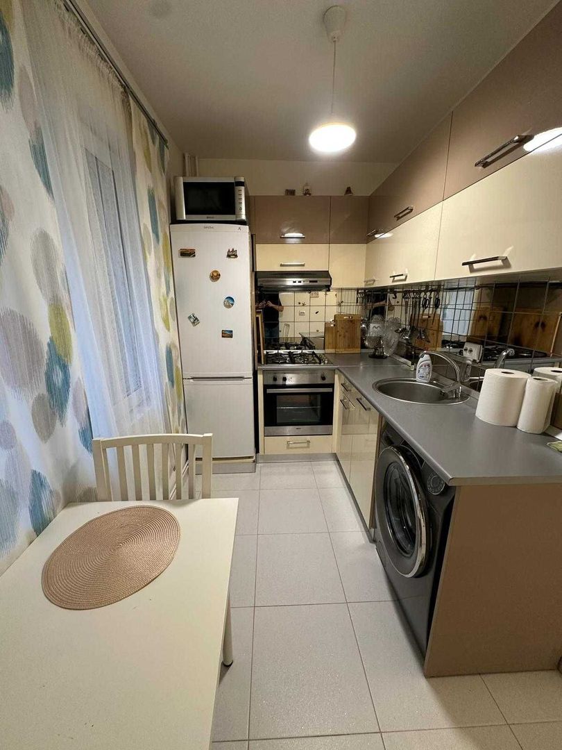 Garsonieră modernă, decomandată, balcon, parter, Auchan Vitan - Poză 3