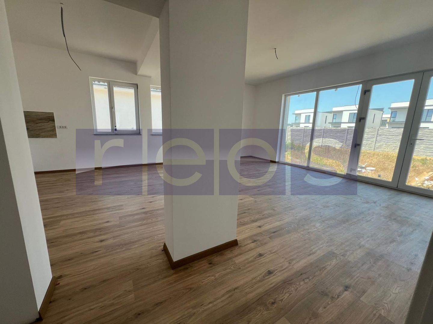 VANZARE CASA 5 CAMARERE | 400 MP | TUNARI - Poză 1