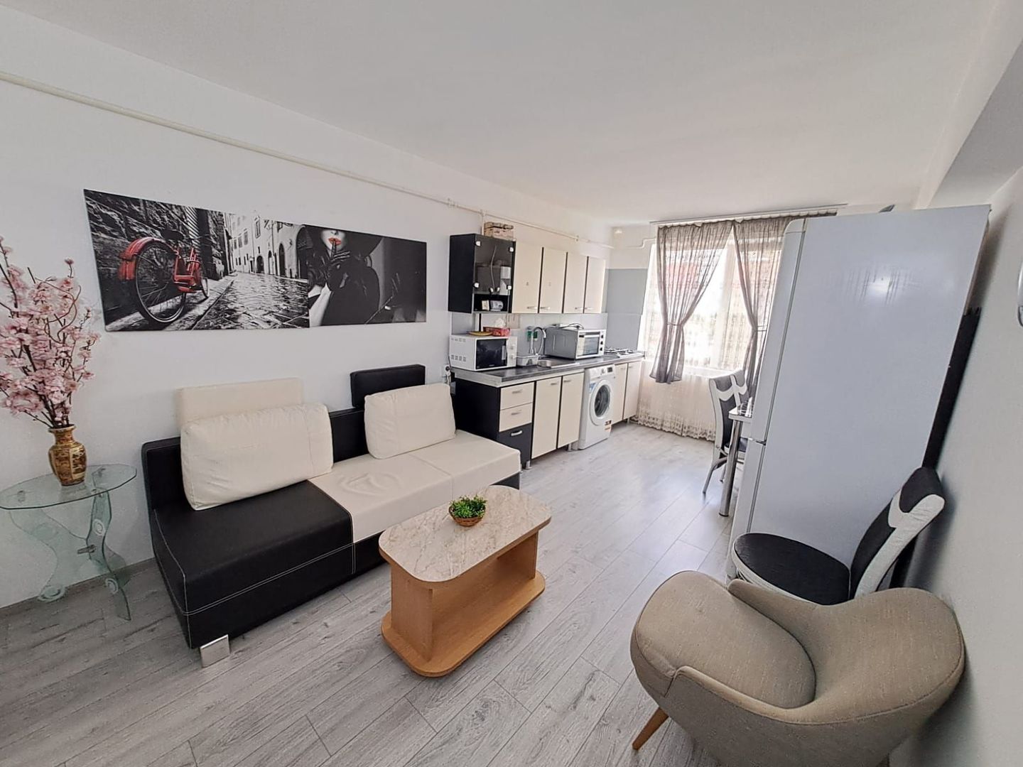 Studio Bd. Regiei Metrou Grozavesti - Poză 4