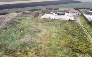 Casa cu teren de 14340 mp în Jebel/Pretabila pentru afacere - Poză 16