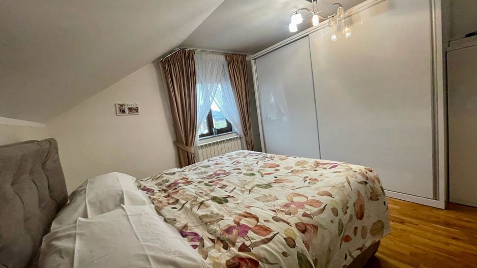 CASA COMPLET UTILATA SI MOBILATA MODERN CU GRADINA | 1100 MP |MARGINEA - Poză 17