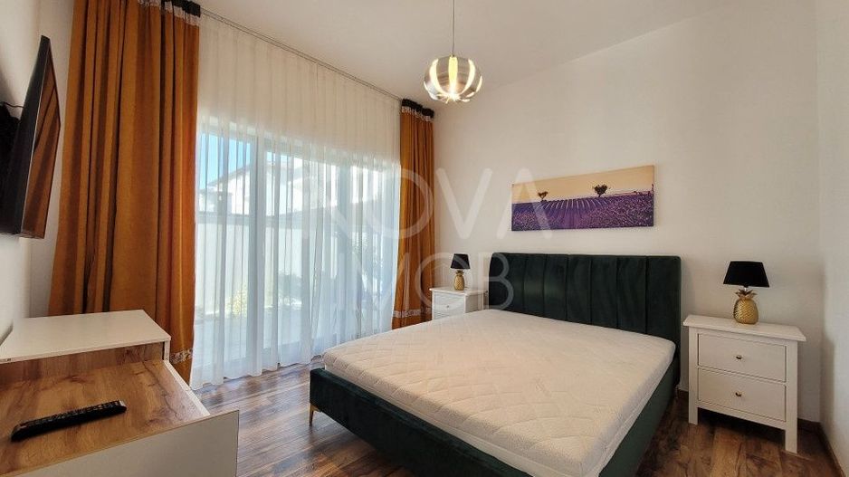 Apartament de vanzare, 3 camere cu gradina + 2 locuri de parcare -Selimbar - Poză 5