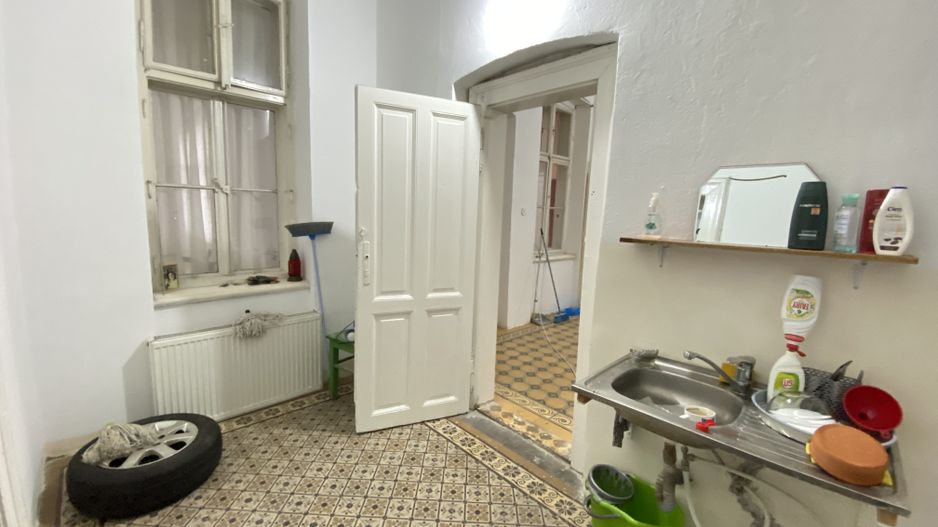 Caldire Istorica, 5 Camere, Etaj 1, Piata Roamnilor, Traian, Comision 0 - Poză 9